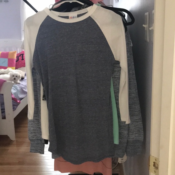 LuLaRoe Tops - Lularoe t-shirt